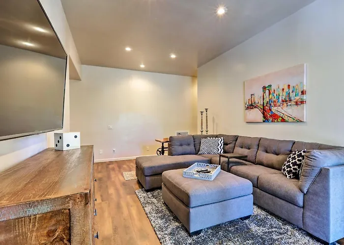 Wooded Patio Oasis! Group Getaway In * Flagstaff